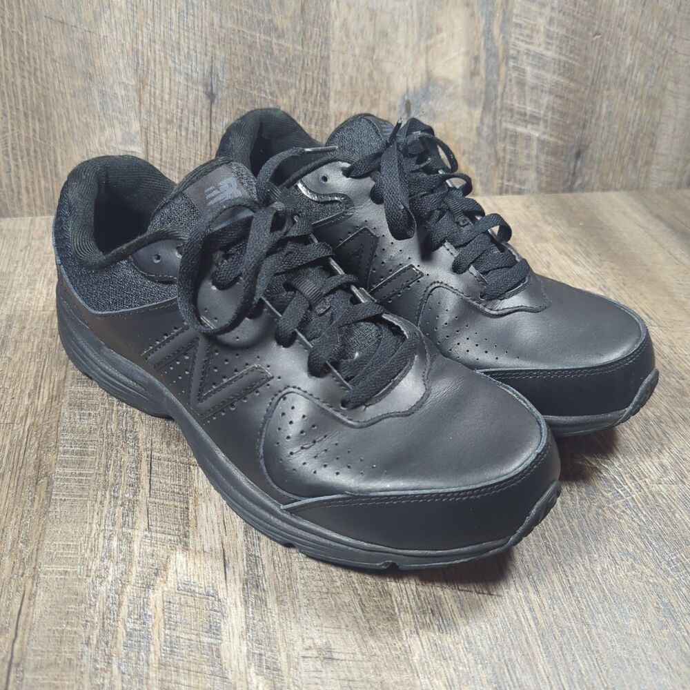 New Balance Men's MW411BK2 Black Walking Shoes Sneakers Size 9.5 4E